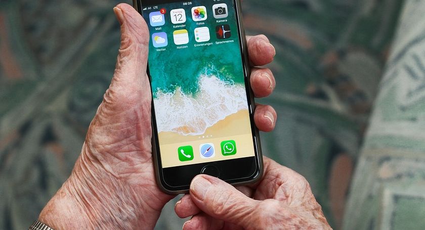 Jest specjalna infolinia dla pomorskich seniorów