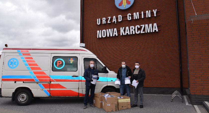 100 przyłbic dla medyków z gm. Nowa Karczma i szpitala w Kościerzynie