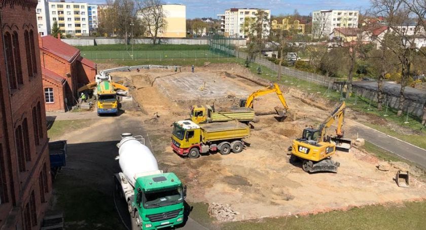 Budowa hali sportowej przy kościerskiej Budowlance rozpoczęta
