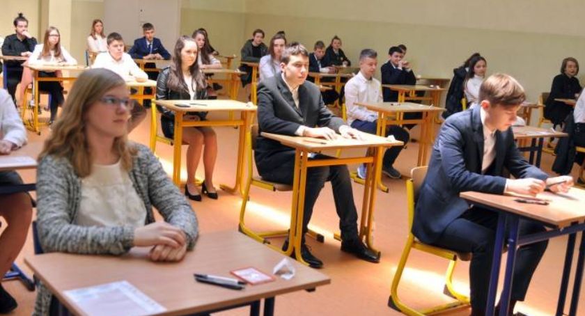 Znamy terminy egzaminów maturalnych i ósmoklasistów. Szkoły zamknięte do 24 maja