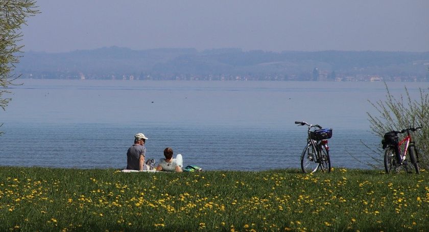 Majówka w czasach zarazy. Jak ją spędzić?