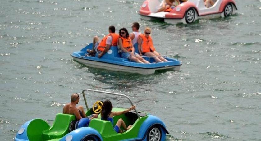 Lubisz sporty wodne? Zgłoś swój udział i ścigaj się na rowerkach wodnych i kajakach!