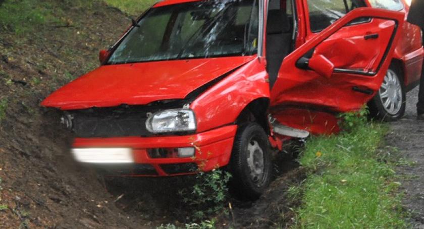 Nieudane wyprzedzanie na K20 - dwie osoby w szpitalu