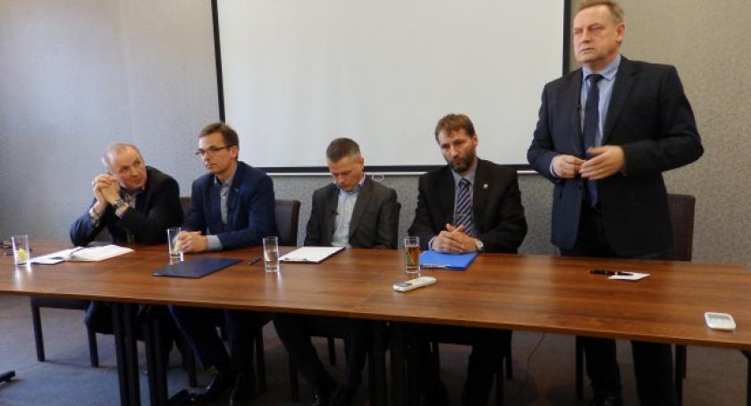 Uzdrowisko, obniżenie opłat i wesołe miasteczko, czyli co nam obiecują kandydaci na burmistrza Kościerzyny
