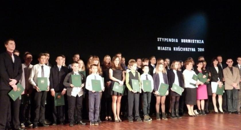 Kościerzyna. Najlepsi z najlepszych wyróżnieni. Burmistrz rozdał stypendia