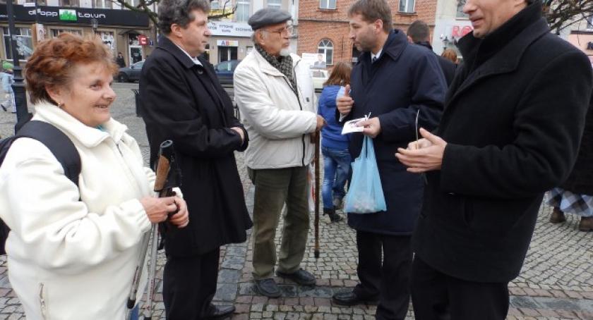 Wiec poparcia w Kościerzynie. Mieszkańcy zachęcali do głosowania na Majewskiego
