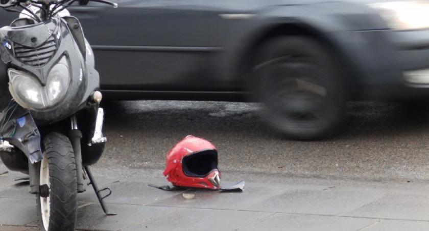 Wypadek w Kościerzynie. Skuter zderzył się z samochodem 