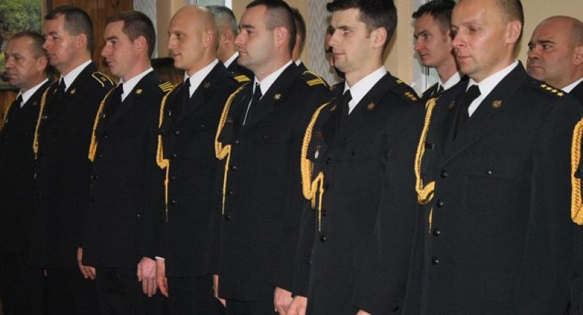 Narażając własne życie, ratują innych - kościerscy strażacy odznaczeni