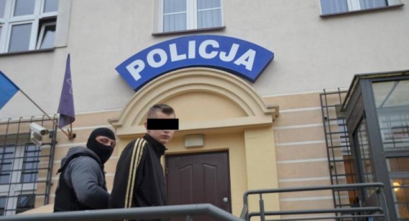 Kościerzyna. 18-letni złodziej zatrzymany, samochód odzyskany