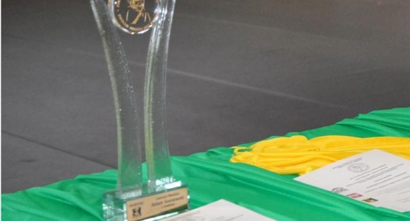 Zgłoś kandydata na Medal im. Matki Teresy z Kalkuty