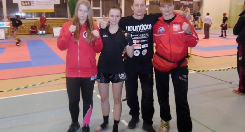 Kickboxing. Champion Kościerzyna z trzema medalami Mistrzostw Polski