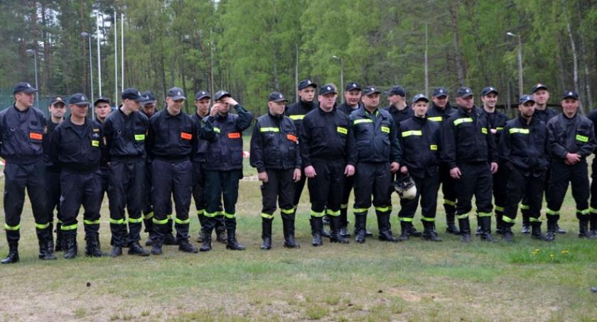 Garczyn. Piknik strażacki z rywalizacją druhów w tle