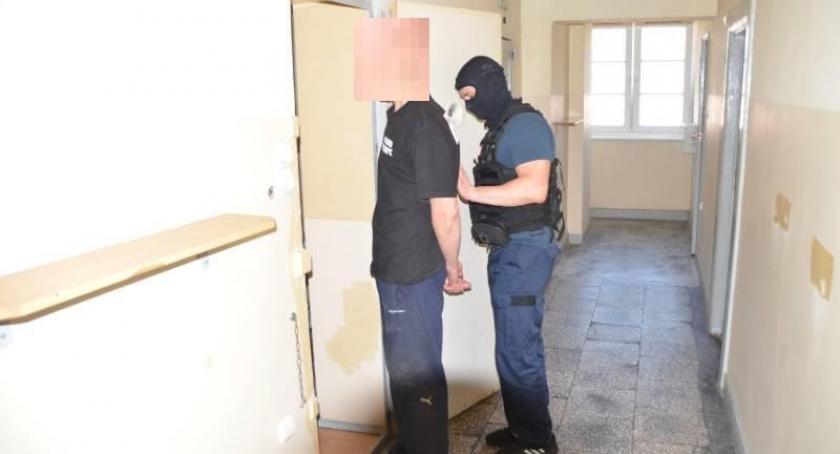 31-latek zaatakował kobietę w Lipuszu - zaczął ją dusić i zążądał pieniędzy