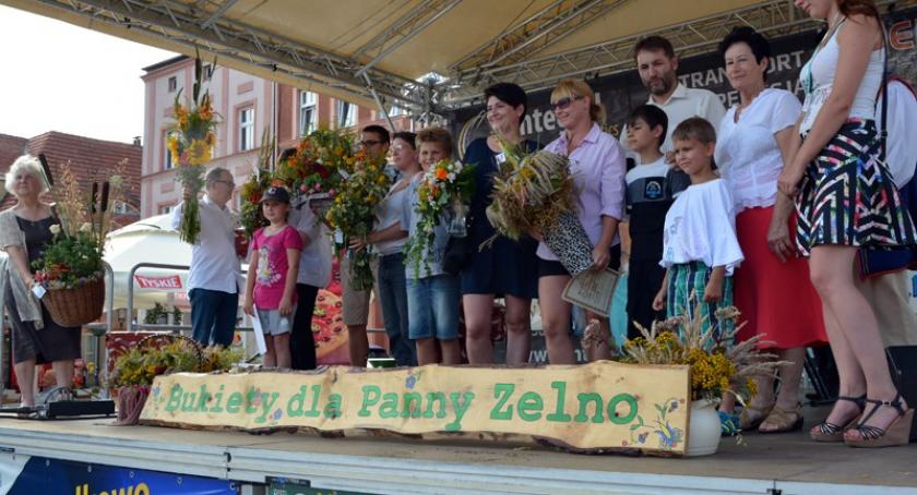 Kościerzyna. Bukiety dla Panny Zelno