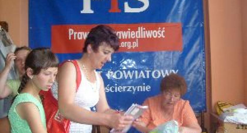 Wyprawki szkolne od PiS-u