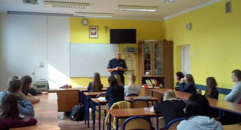Kościerzyna. O dopalaczach z młodzieżą 