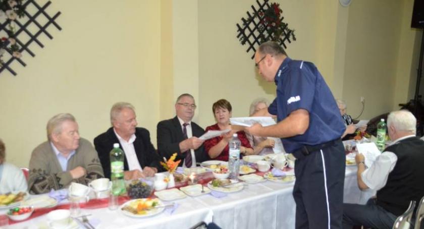Wielki Klincz. Policja z seniorami o oszustwach 