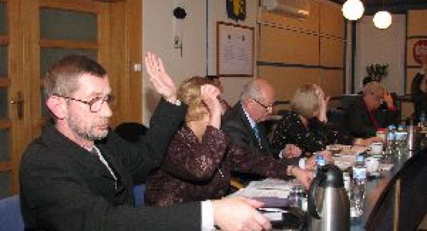 Radni zdecydowali: były burmistrz honorowym obywatelem