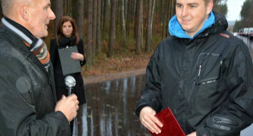 Skorzewo. 18-latek, który uratował życie 32-latkowi, doceniony przez władze gminy