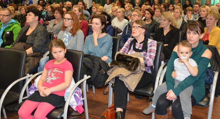 Plany burmistrza ws. przedszkoli pod ostrzałem krytyki rodziców