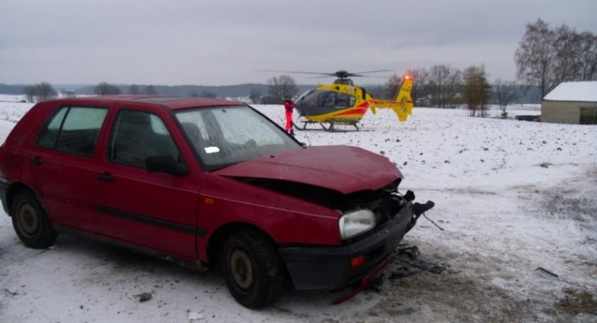 Chrósty Wysińskie. Czołówka dwóch golfów - dwie osoby ranne