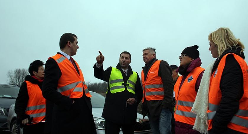 Kościerzyna. Radni oglądali postępy prac przy obwodnicy