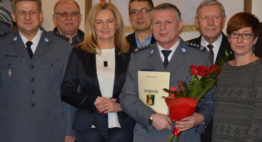 Komendant insp. Andrzej Czaja żegna się z kościerską policją
