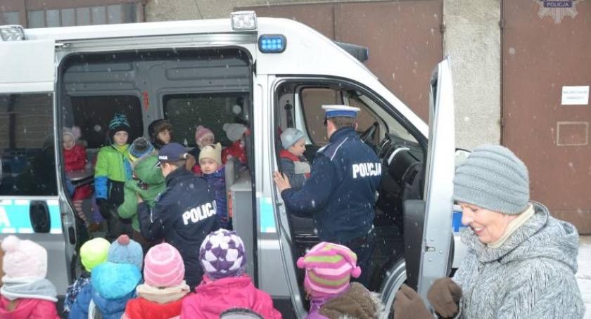 Policjanci zapraszają na dzień otwarty komendy 