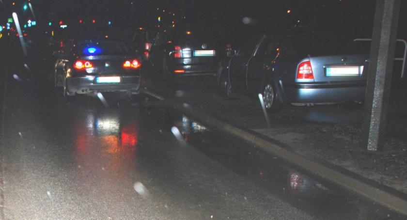 Kościerzyna. VW Touran uderzył w tył opla 