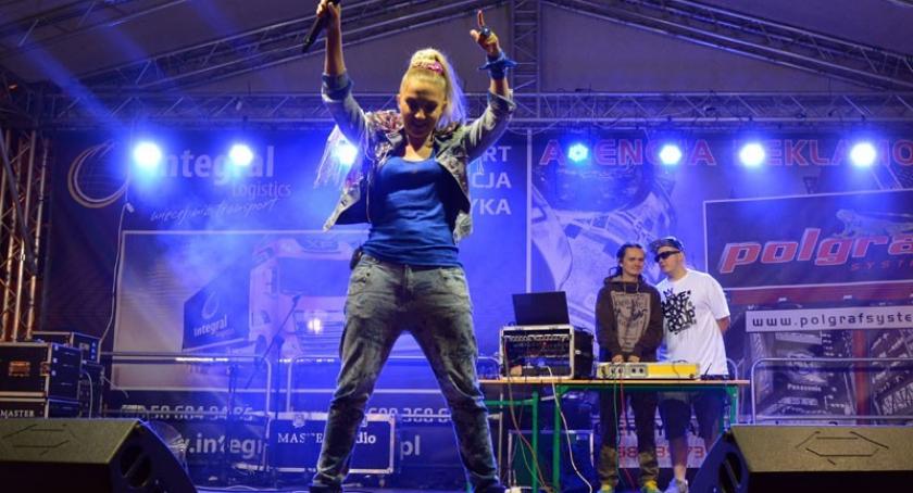 Sprawdź, jakie gwiazdy wystąpią tego lata w powiecie kościerskim