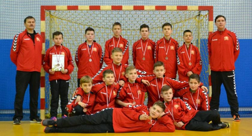 Brąz dla lipuskich szczypiornistów w lidze wojewódzkiej