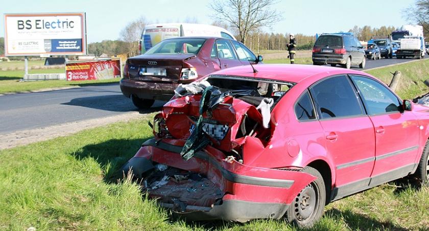 Skorzewo. Zderzenie trzech osobówek i ciężarówki - jedna osoba ranna