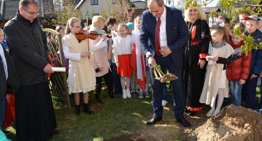 ZKiW w Dziemianach zakopał 