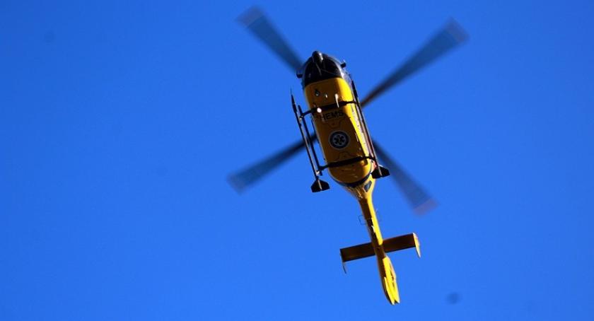 Wiele. 47-letni paralotniarz rozbił się na polu