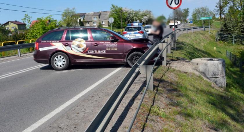 Kościerska Huta. Zderzenie skody z golfem na K20