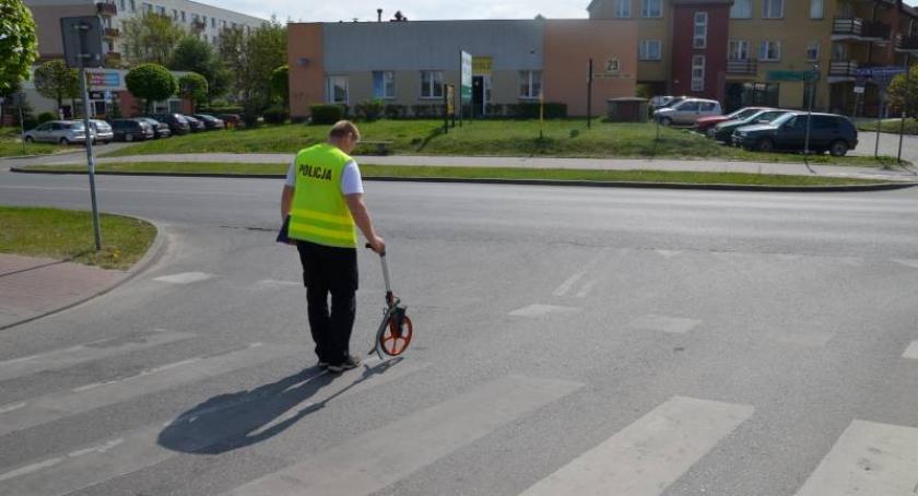 Kościerzyna. Dwaj małoletni rowerzyści w szpitalu po zderzeniu z samochodami