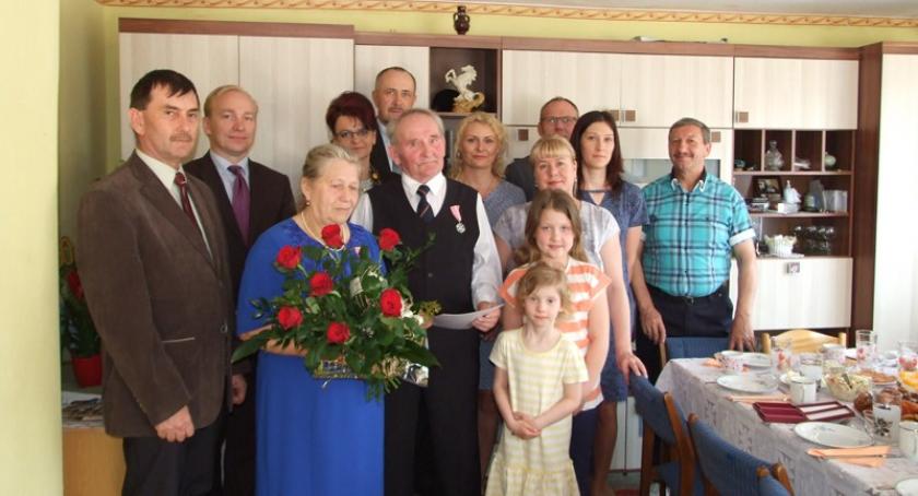 Gm. Nowa Karczma. Małżeństwa na wagę medalu
