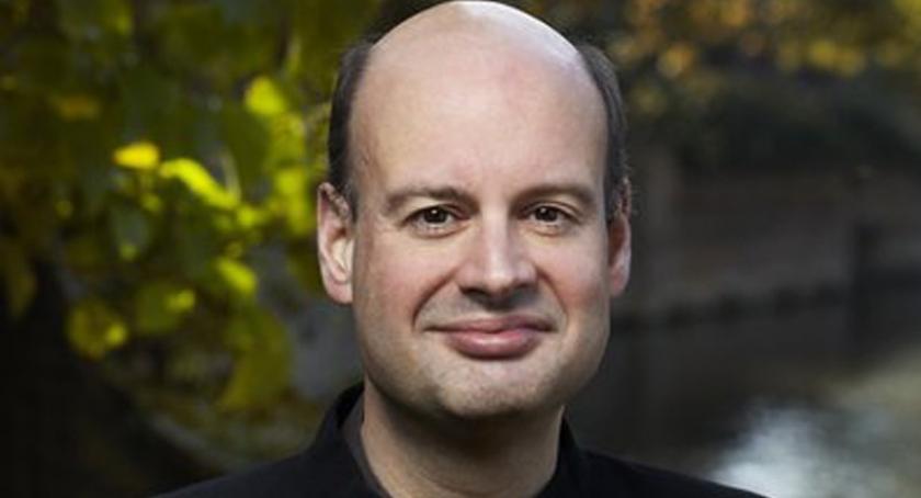 Światowej sławy dyrygent Stephen Layton już w niedzielę w Kościerzynie!