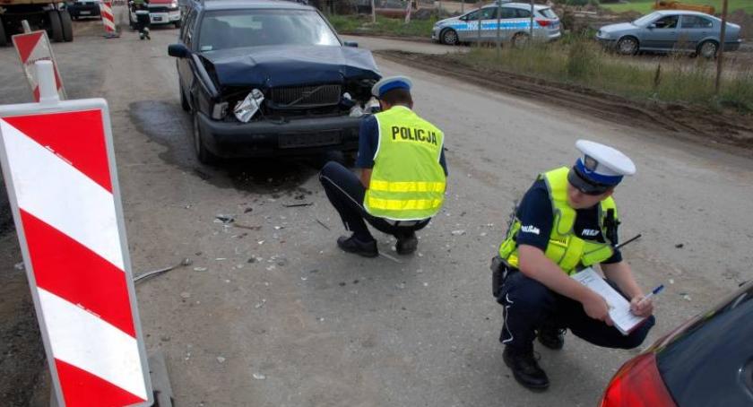 Kościerzyna. Zderzenie volvo z citroenem