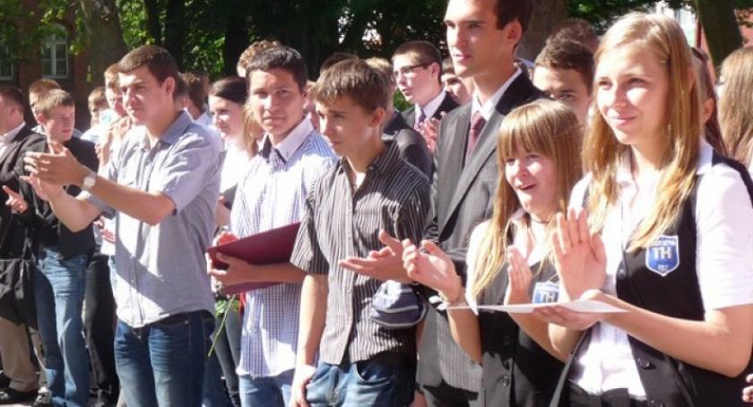 Prawie 12.000 uczniów z powiatu kościerskiego zakończyło rok szkolny