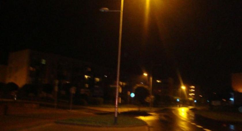 Latarnie się palą, ale... nie wszystkie