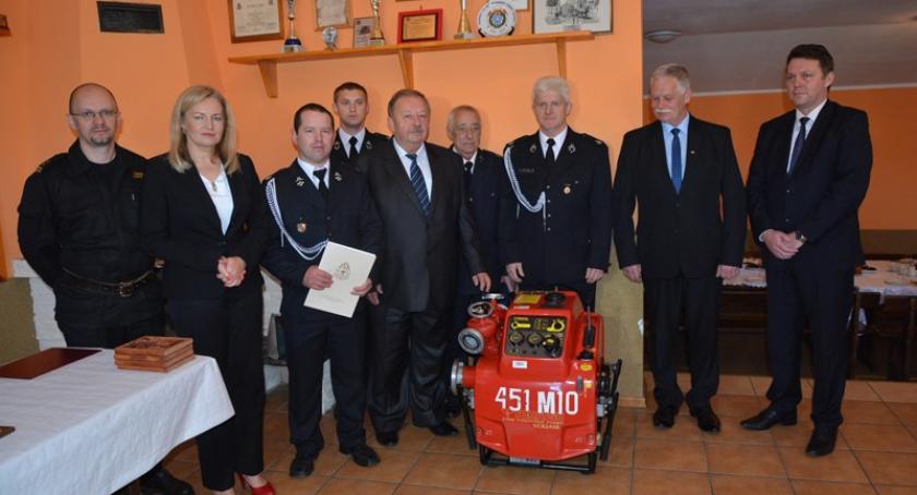 Raduń. Strażacy wzbogacili się o motopompę tohatsu
