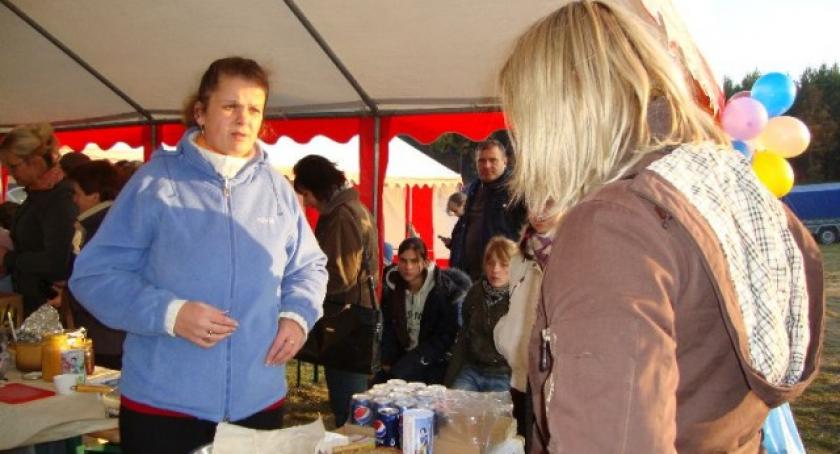 Zbierali pieniądze dla chorej Korneli