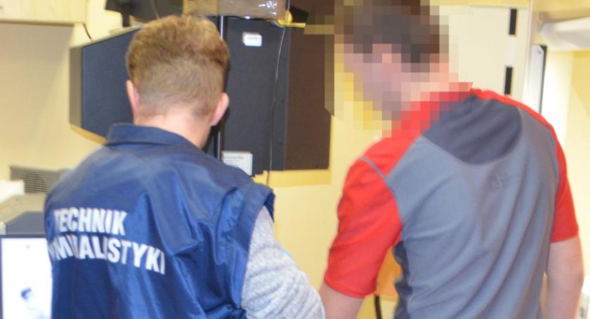 Kościerzyna. Odpowie za kradzież odzieży ze sklepu