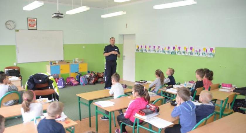 Policjanci z wizytą u pierwszoklasistów