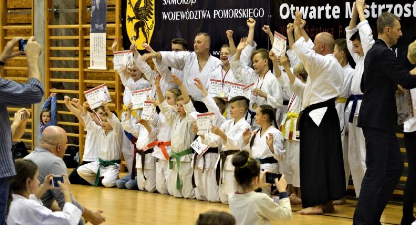 11 medali dla kościerskich karateków na Mistrzostwach Pomorza