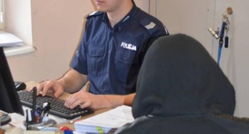 2.300 grzybków halucynogennych i pół kilograma marihuany w mieszkaniu 30-latka