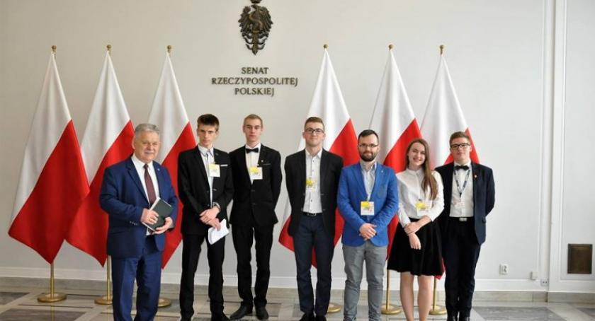 Kościerzyna-Warszawa. Debatowali nad funkcjonowaniem młodzieżowych rad