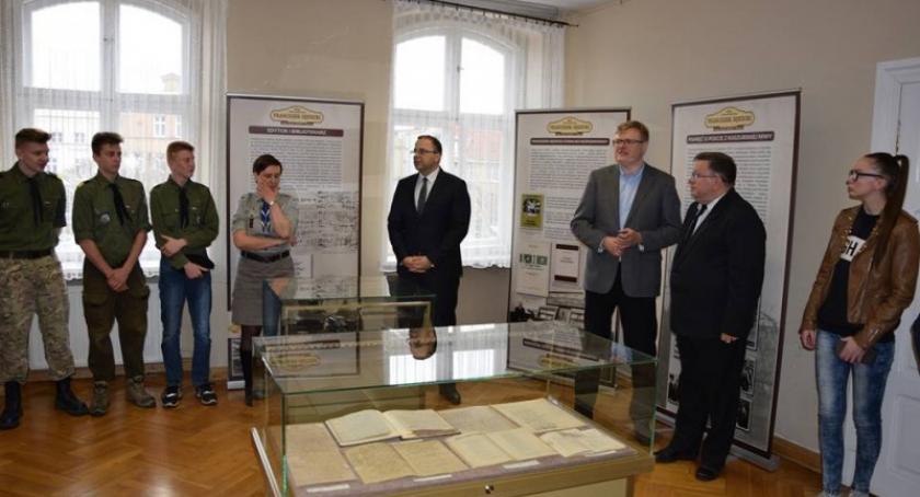 W Muzeum Ziemi Kościerskiej otwarto wystawę poświęconą Franciszkowi Sędzickiemu