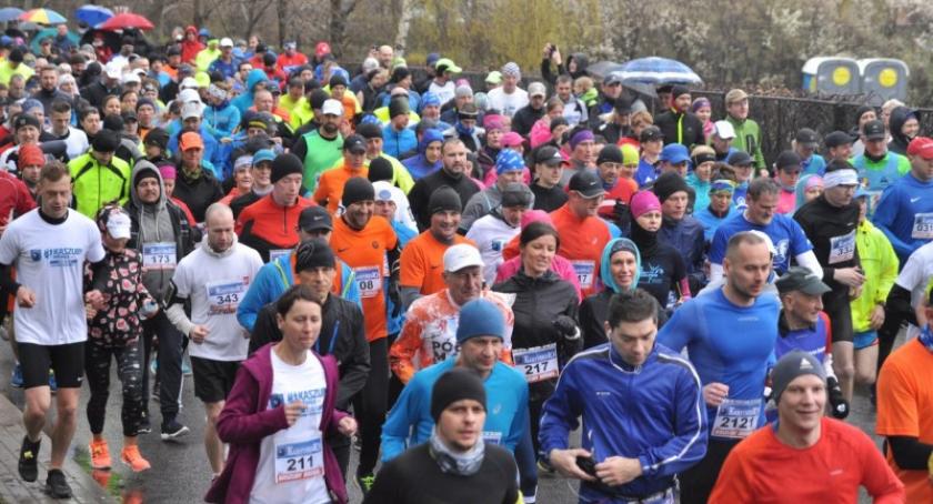 Kartuskie Biegi Uliczne 2017 prawie 500 zawodników na starcie zawodów cyklu Kaszuby Biegają